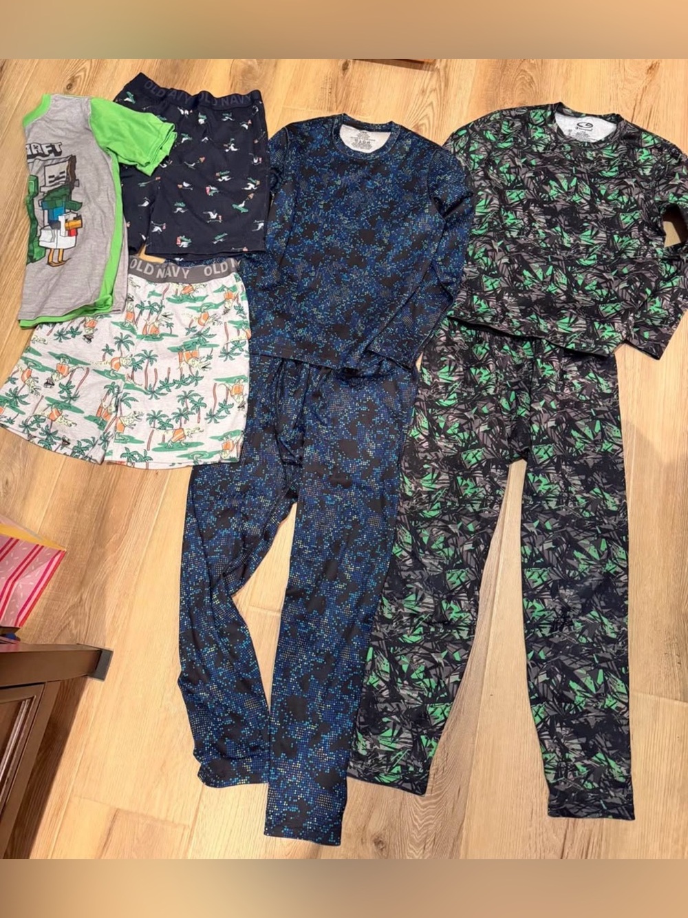 Champion Boys Patterned Pajama Set and sleep shorts size 10-12